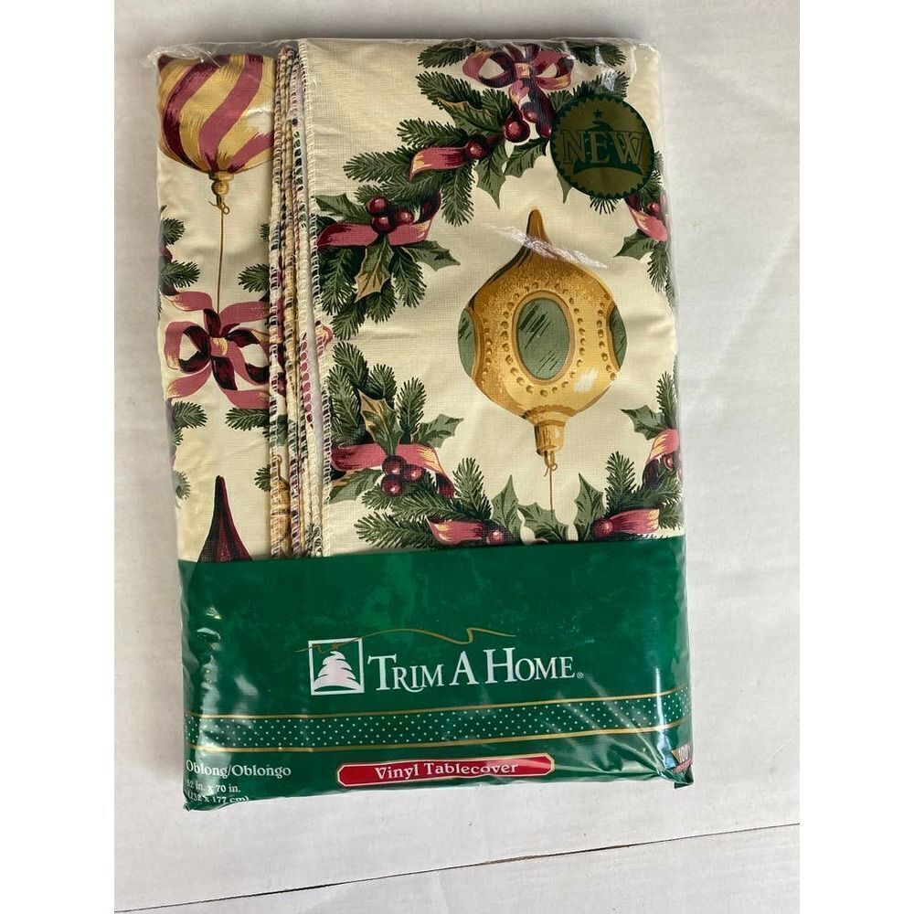 Vintage Vinyl Christmas Holiday Tablecloth Oblong 52" * 70" Ornament Par…